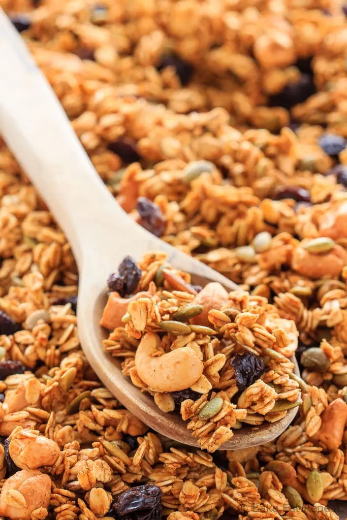 This homemade pumpkin spice granola is so easy to make - pair it with some yogurt for the perfect healthy breakfast or snack!