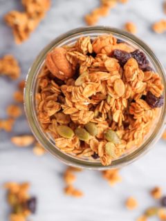 This homemade pumpkin spice granola is so easy to make - pair it with some yogurt for the perfect healthy breakfast or snack!
