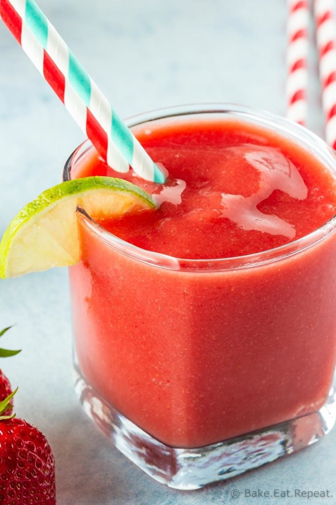 Easy strawberry watermelon smoothie with lime juice