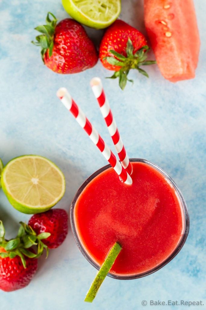 Watermelon smoothie with lime and strawberries