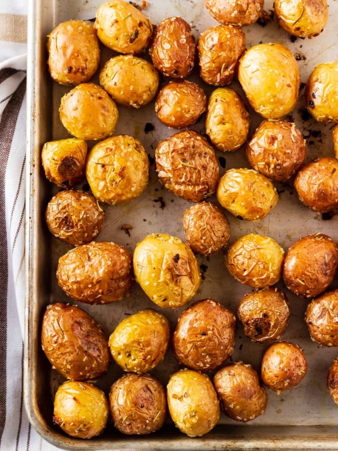 Roasted Baby Potatoes with Rosemary and Garlic