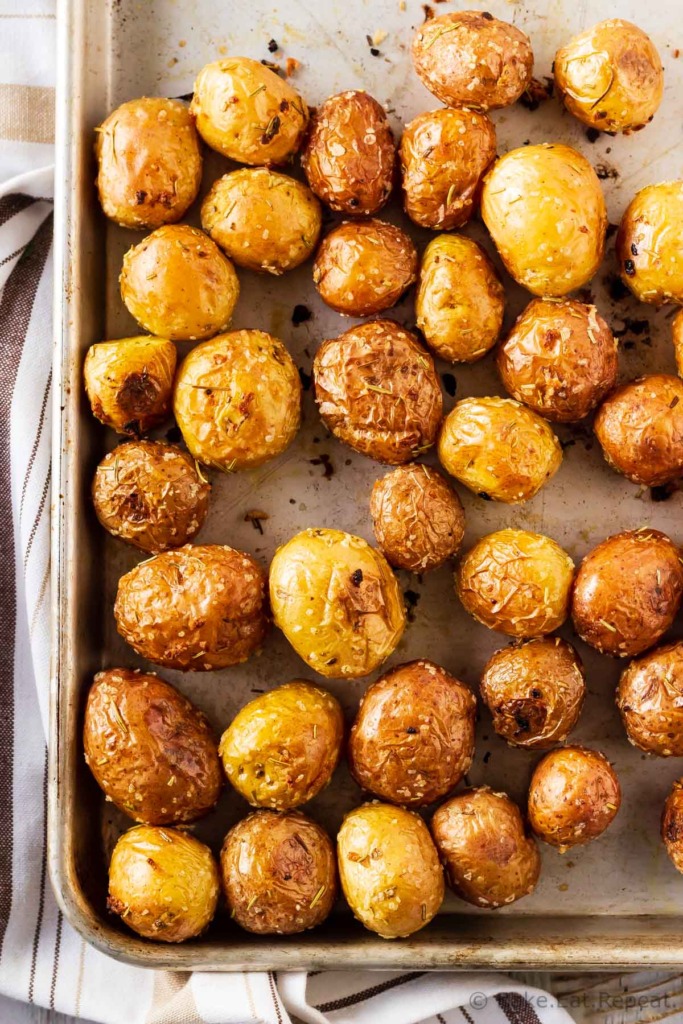 Roasted Baby Potatoes With Rosemary And Garlic Bake Eat Repeat