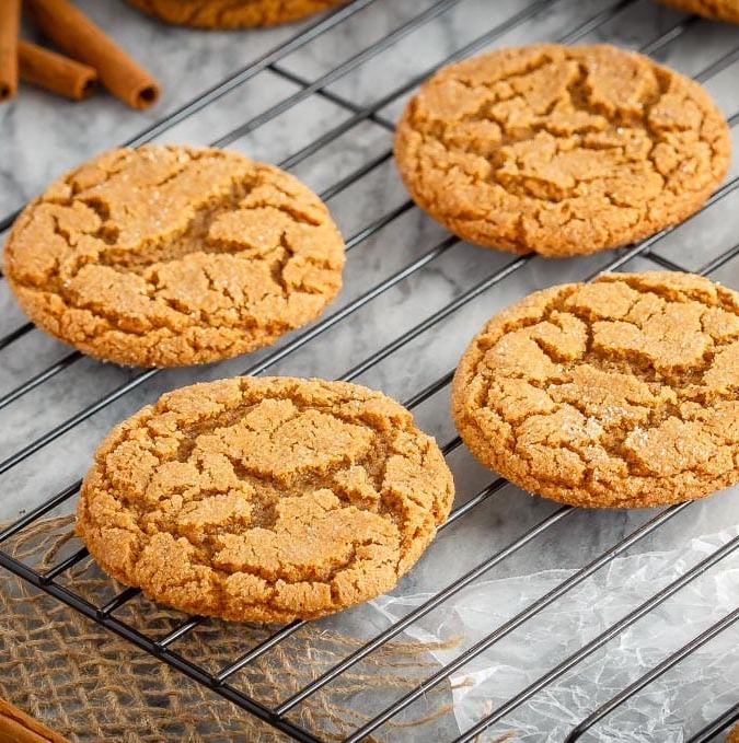 These soft and chewy ginger cookies are one of our favourite Christmas cookies. So fast and easy to make and everyone loves them!