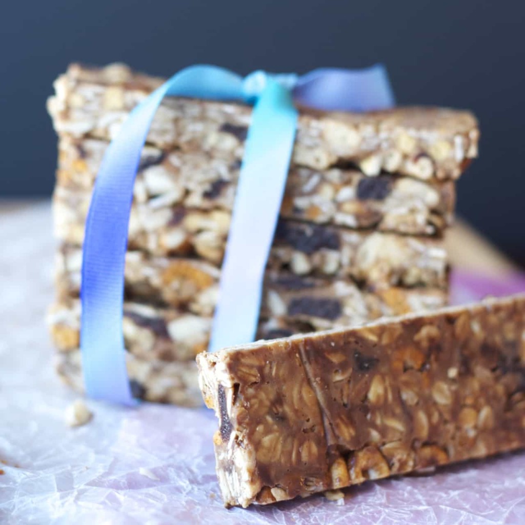 Cherry Almond Granola Bars - Bake.Eat.Repeat.