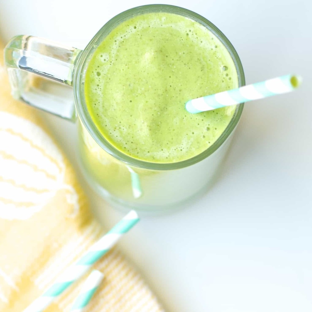 Tropical Green Smoothie - Bake.Eat.Repeat.