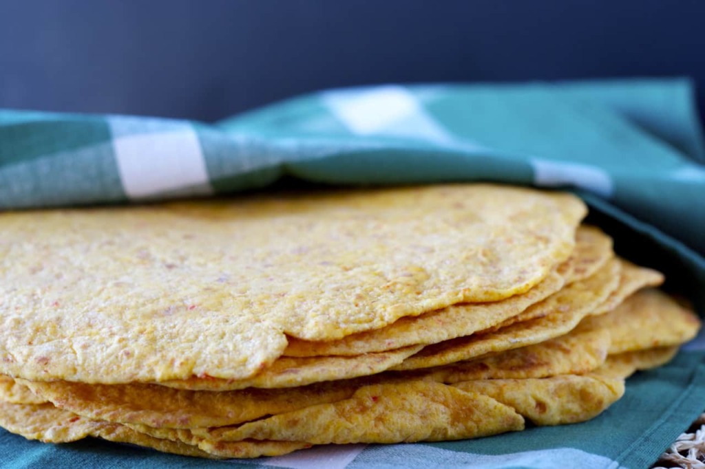 Roasted Red Pepper Tortillas - Bake.Eat.Repeat.