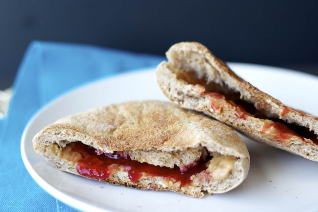 Whole Grain Breakfast Pitas