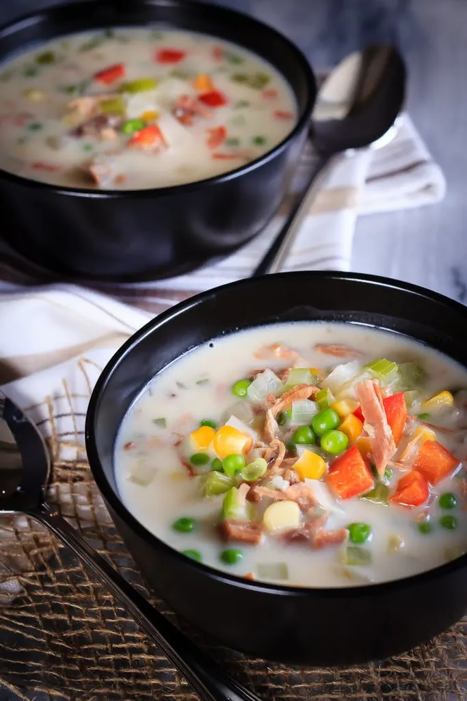 This creamy ham and corn chowder is quick and easy to make, and is a great way to use up leftover ham. Make it either in the slow cooker or on the stove!