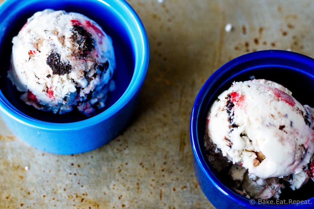 Roasted Strawberry and Oreo Ice Cream - Easy and delicious no churn ice cream filled with roasted strawberries and oreo cookies. Only 6 ingredients to make! Plus, it’s lightened up with some Greek yogurt!