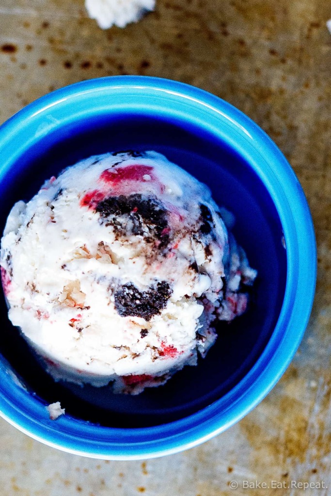 Roasted Strawberry and Oreo Ice Cream - Easy and delicious no churn ice cream filled with roasted strawberries and oreo cookies. Only 6 ingredients to make! Plus, it’s lightened up with some Greek yogurt!