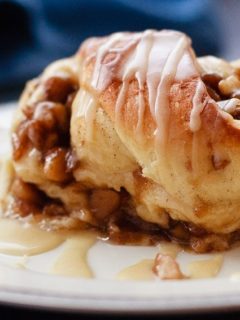Apple Cinnamon Sweet Rolls - Easy to make, amazing apple cinnamon sweet rolls drizzled with a sweet maple glaze. These need to be part of your weekend brunch plans!