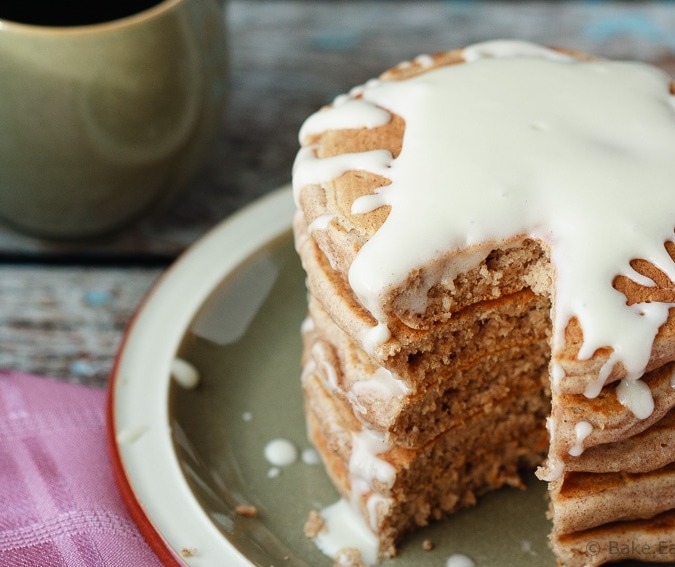 Cinnamon Roll Pancakes - A quick and easy fix for your cinnamon roll craving, these cinnamon roll pancakes are a fantastic breakfast treat!