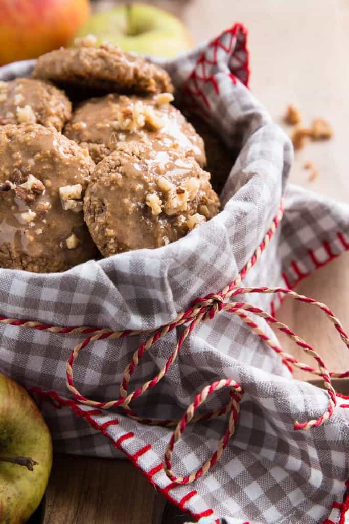 healthy-oatmeal-apple-pie-cookies-recipe-Savory nothings