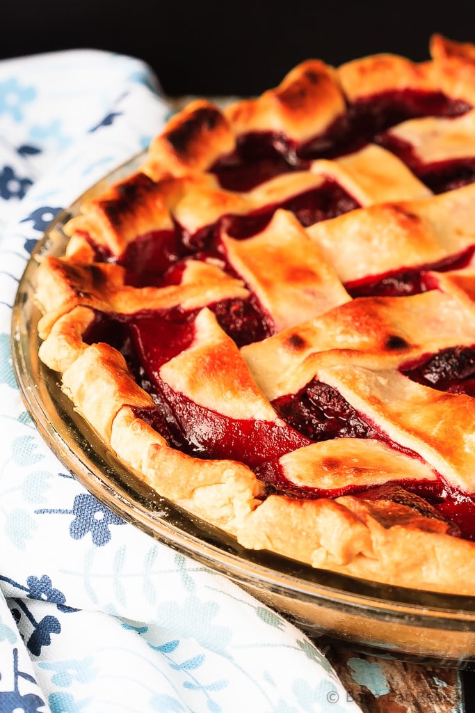 Raspberry Pie - Easy to make raspberry pie can be made with either fresh or frozen raspberries. This is the perfect dessert - tart, sweet, perfect raspberry pie!