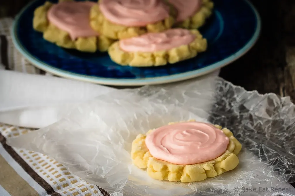 Swig Sugar Cookie Recipe - The best sugar cookies I’ve ever made – or eaten! This copycat Swig sugar cookie recipe is fast and easy and the cookies stay super soft. They're amazing!