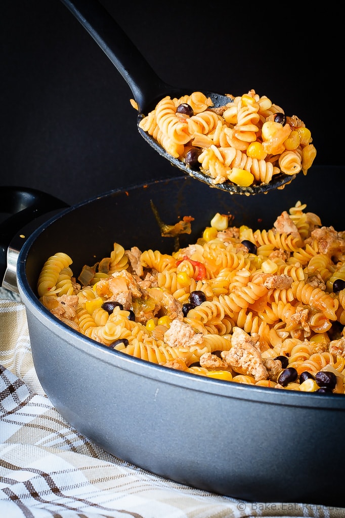 Mexican One Pan Pasta - Super fast and easy Mexican one pan pasta - it takes less than 25 minutes to have a flavourful, one pan pasta dish on the table that everyone will love!