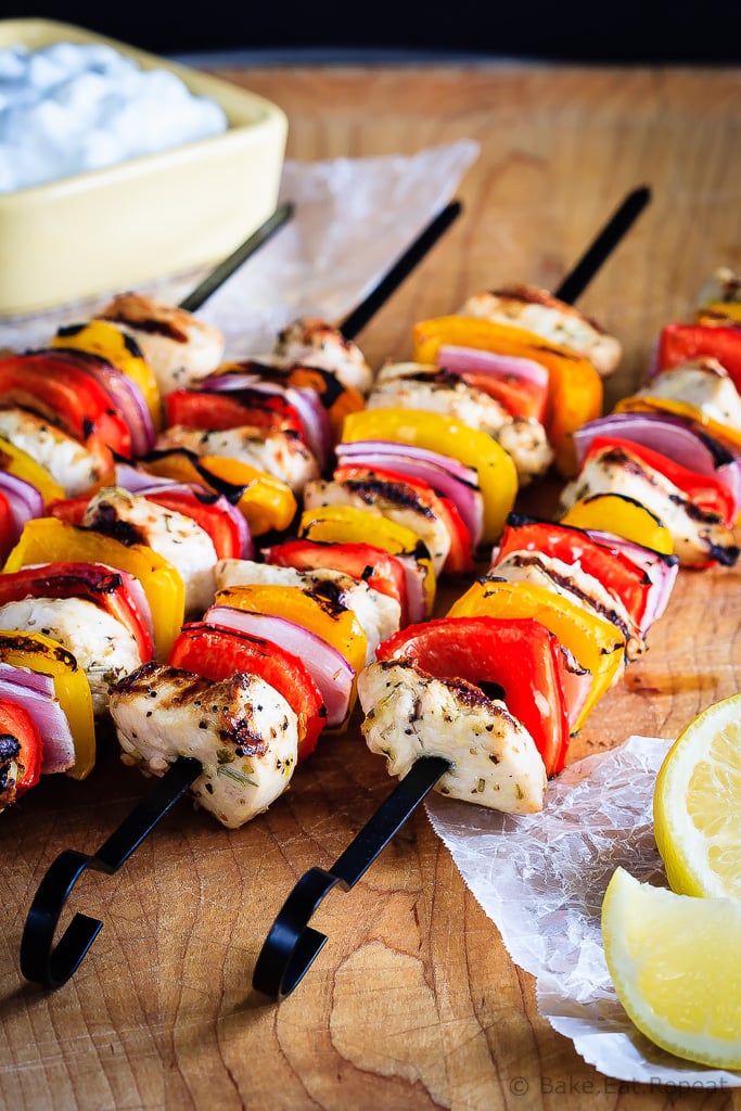 Greek Chicken Kabobs with Tzatziki Sauce - An easy, 30 minute meal for the summer, these grilled Greek chicken kabobs with tzatziki sauce are fantastic. The whole family will love them! #30MinuteThursday