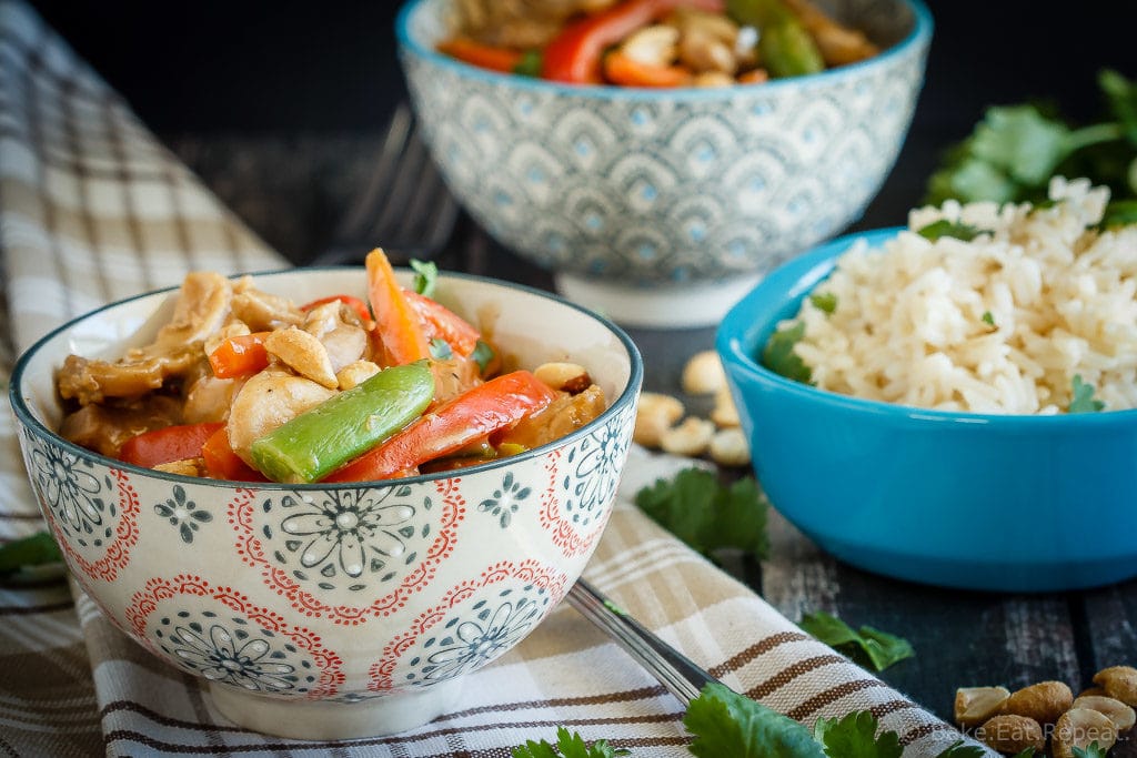 A quick and easy weeknight meal, this peanut chicken stir fry is filled with veggies and an amazing homemade peanut sauce - plus it's ready in 30 minutes!