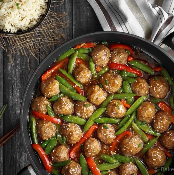 These honey garlic meatballs are easy to make and the whole family will love them! Serve over rice or quinoa for an easy and tasty meal!