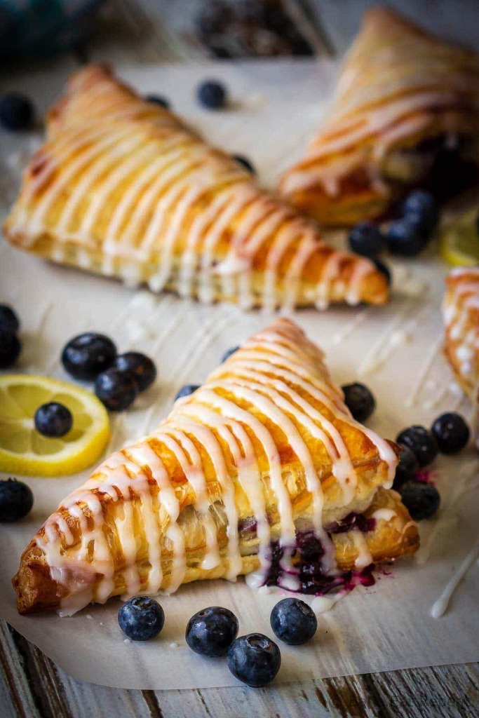 These lemon blueberry turnovers are a fast and easy dessert that everyone will love - the perfect sweet treat for the summer!