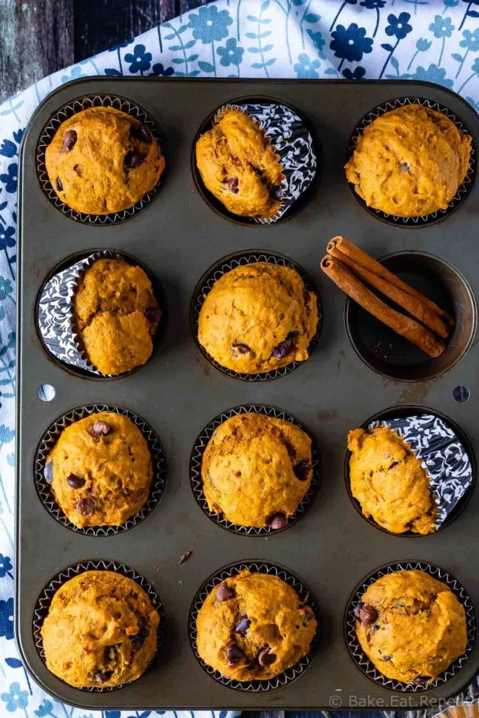 Easy chocolate chip pumpkin muffins