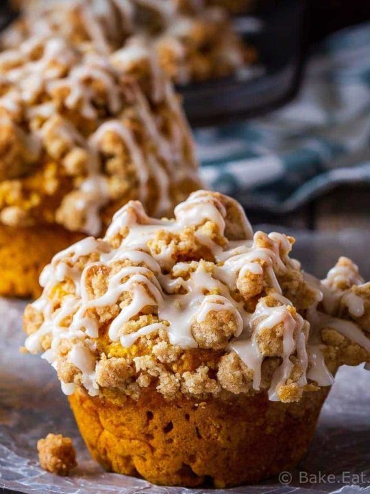 Pumpkin Spice Muffins with Crumb Topping