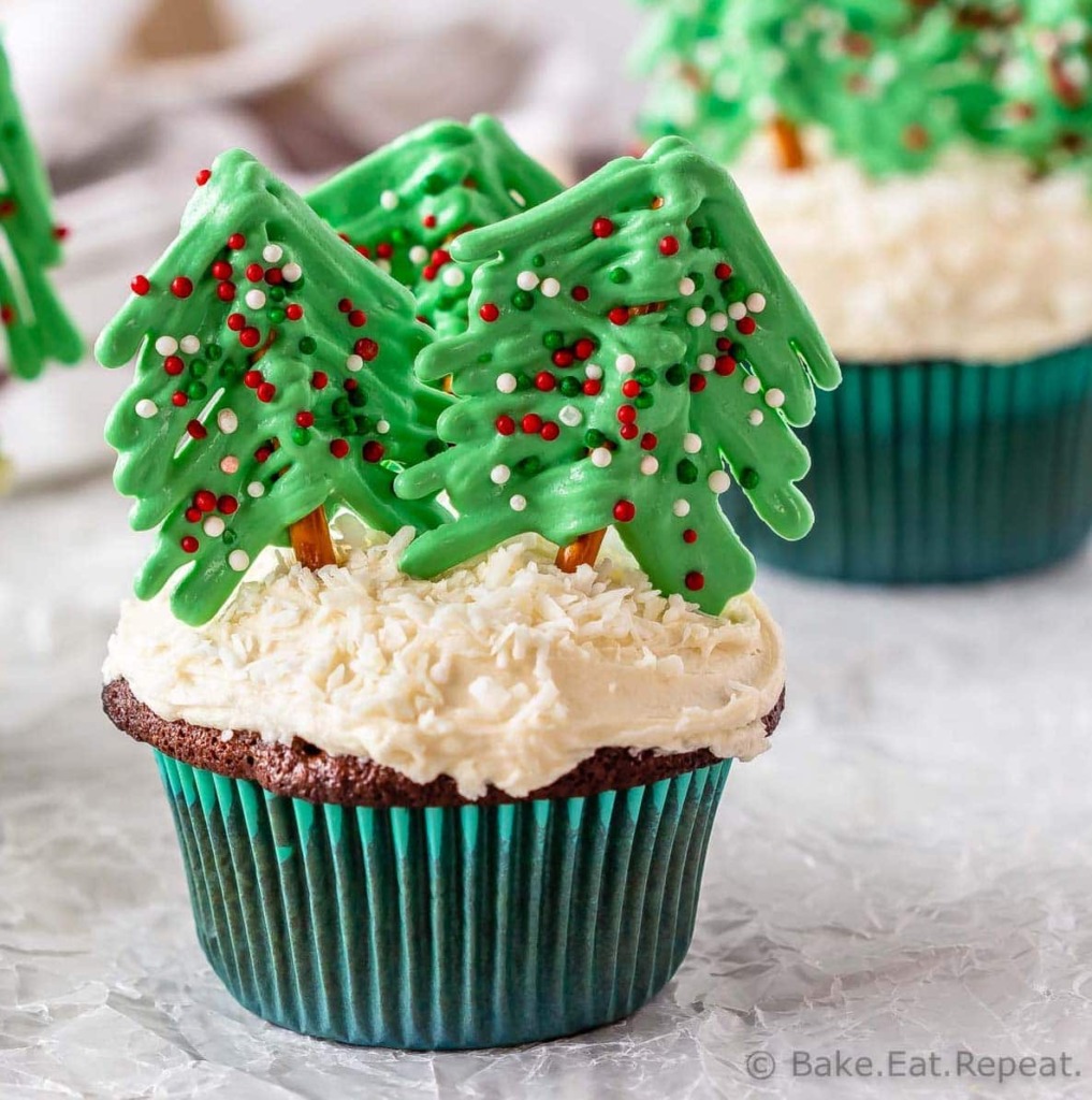 Christmas Tree Cupcakes - Bake. Eat. Repeat.