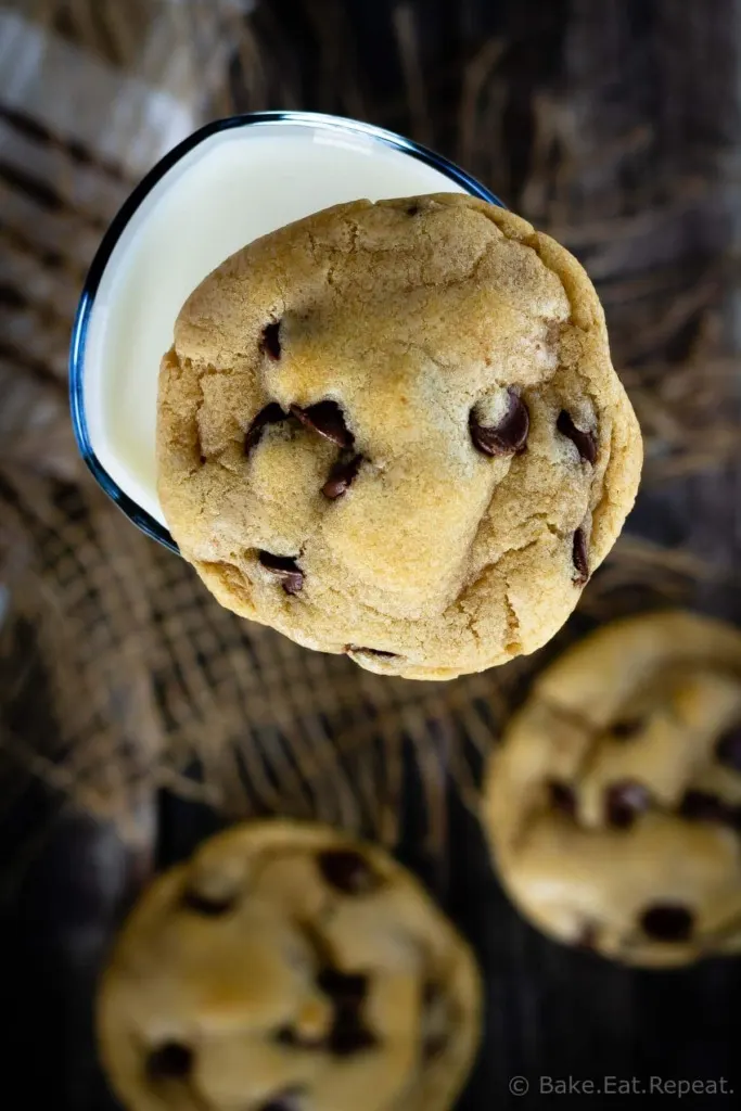 Easy Chocolate Chip Cookies