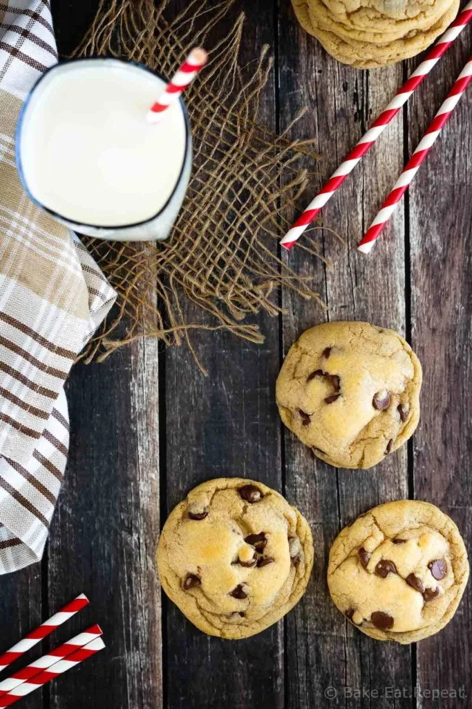 Chewy chocolate chip cookies