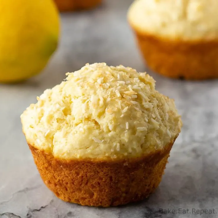 Lemon muffins with coconut