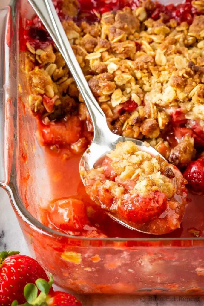 Strawberry and rhubarb fruit filling with a crunch oatmeal and brown sugar topping.