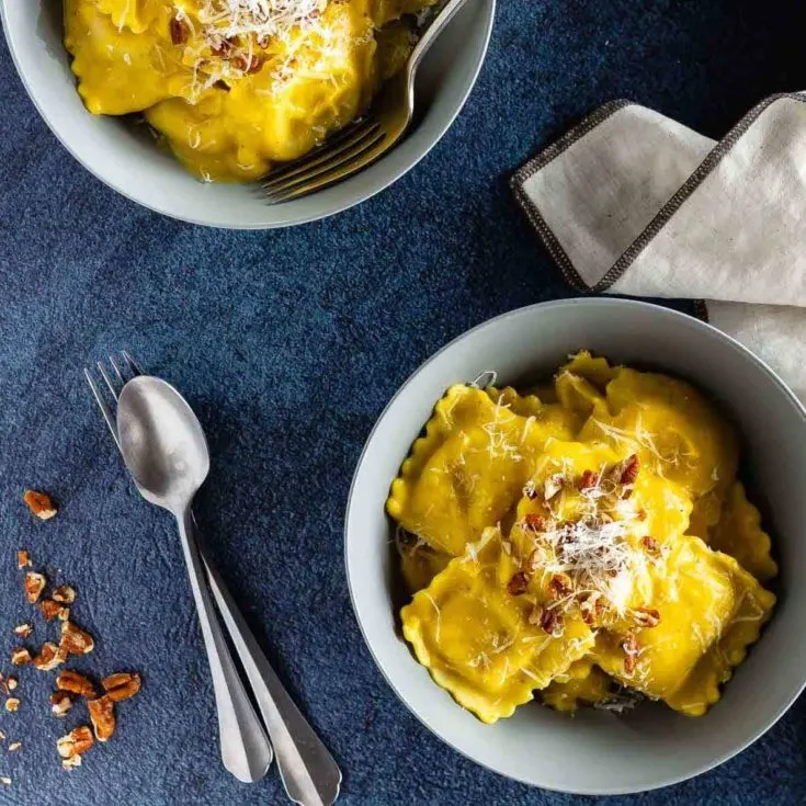 30 minute, creamy, thick, butternut squash sauce, perfect with pasta!