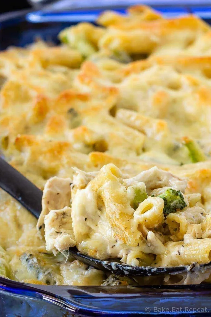 Chicken Alfredo pasta bake with broccoli