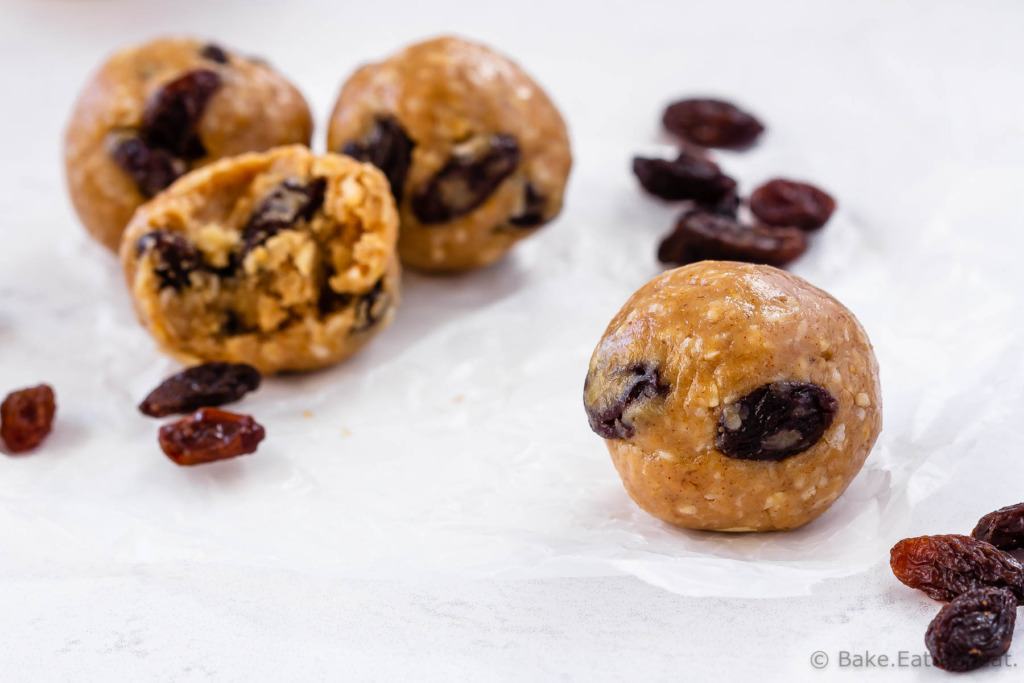 Raisin oatmeal energy balls