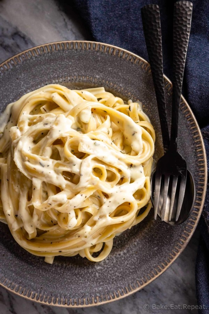 Homemade Alfredo Sauce - Bake. Eat. Repeat.