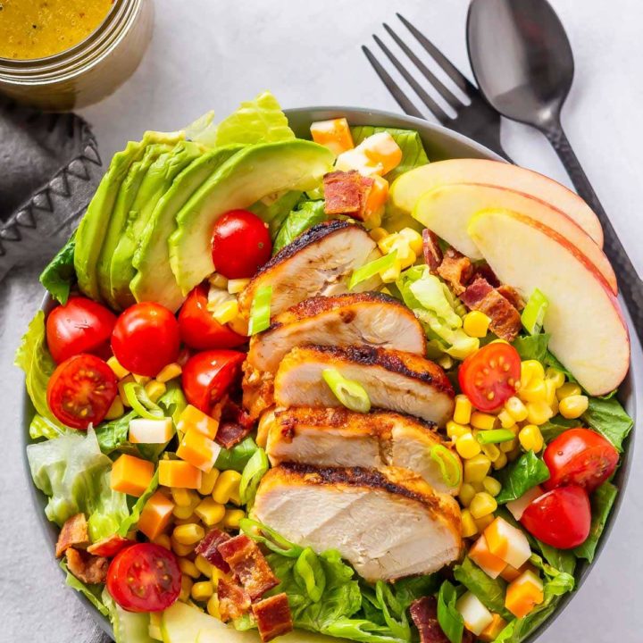 Easy chopped salad with grilled chicken