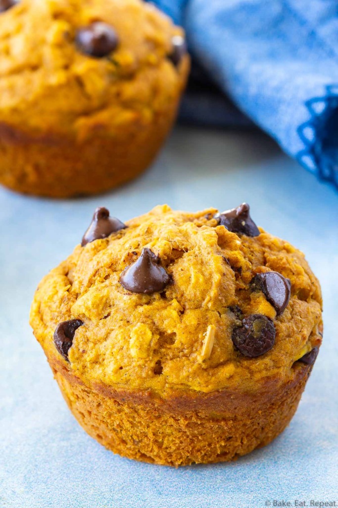 healthy chocolate chip pumpkin muffins