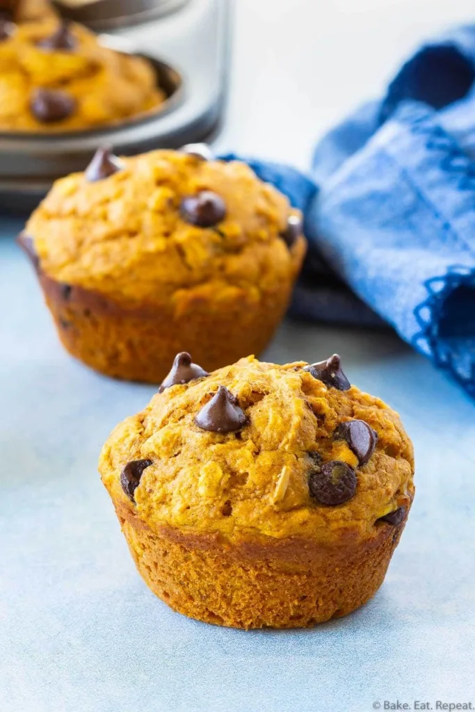 pumpkin oatmeal muffins