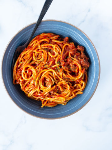 Instant Pot Spaghetti - Bake. Eat. Repeat.