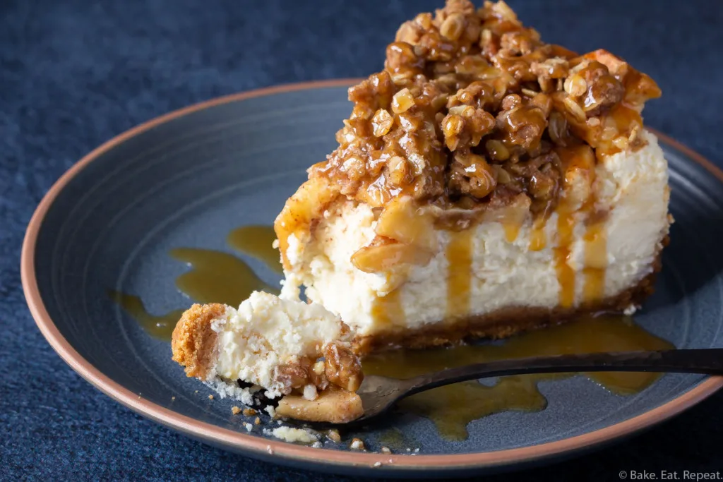 Apple crisp cheesecake