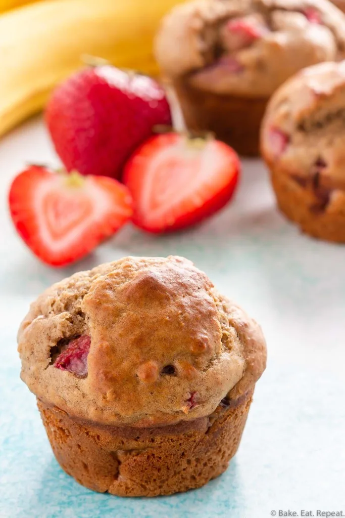 strawberry banana muffins