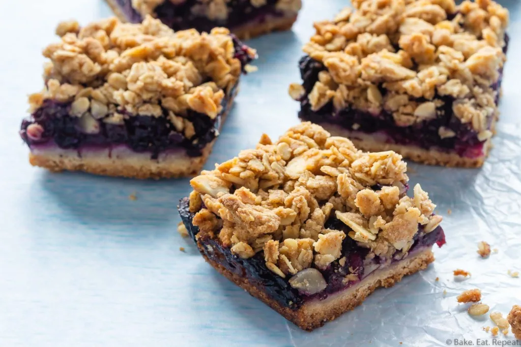 blueberry crumble bars