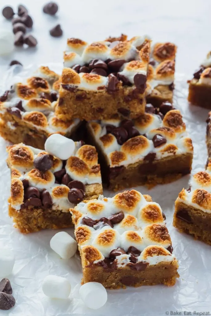 easy peanut butter cookie bars with toasted marshmallows and chocolate chips