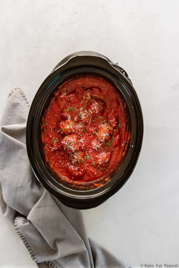 easy slow cooker meatballs in marinara sauce