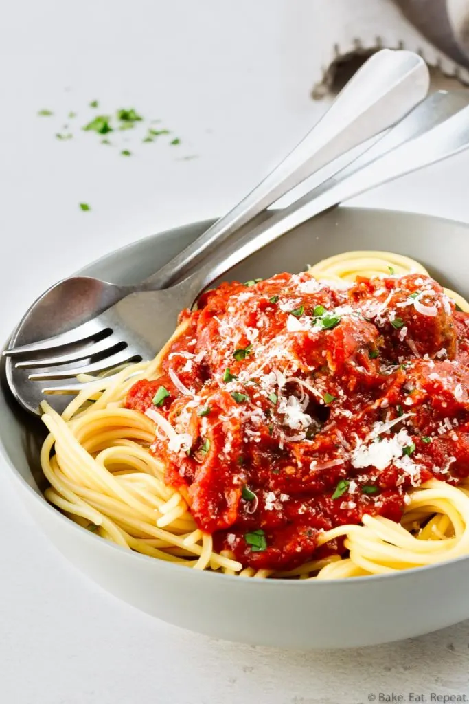 slow cooker meatballs and marinara sauce