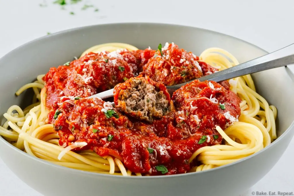 slow cooker meatballs in marinara sauce