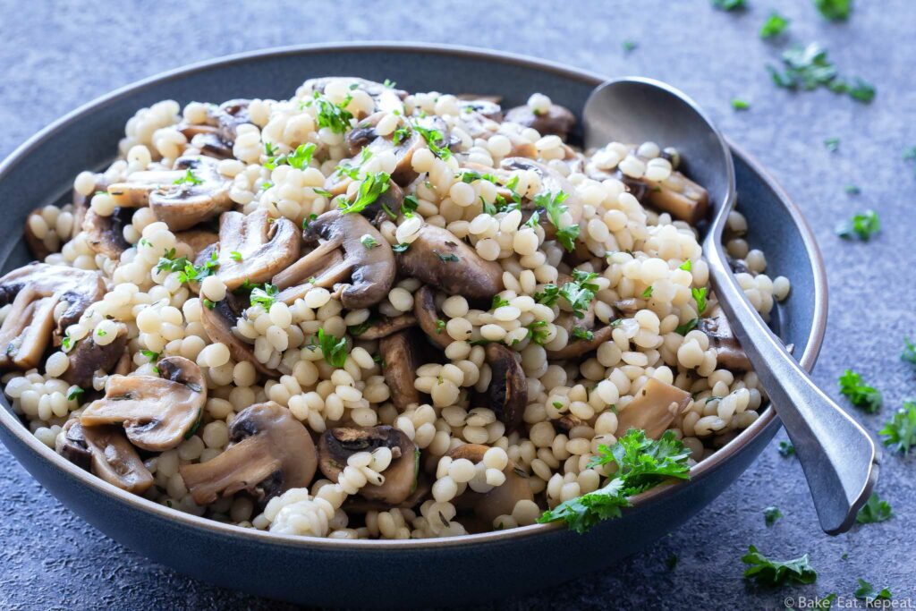 easy israeli couscous with mushrooms