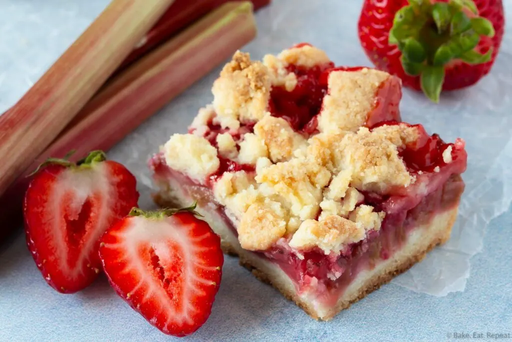 strawberry rhubarb bars