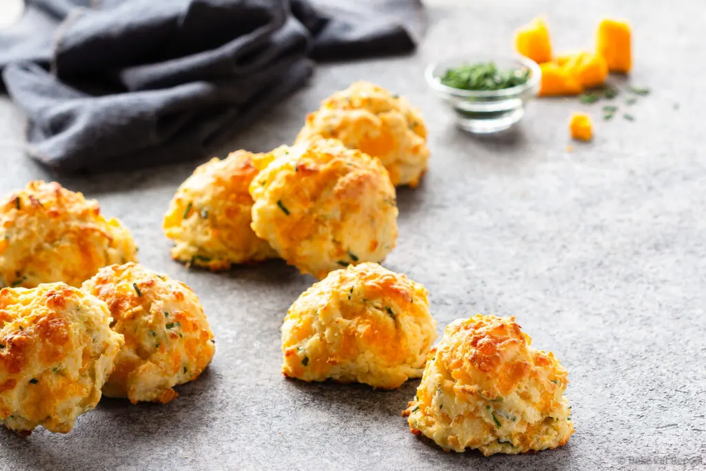 easy cheddar chive biscuits