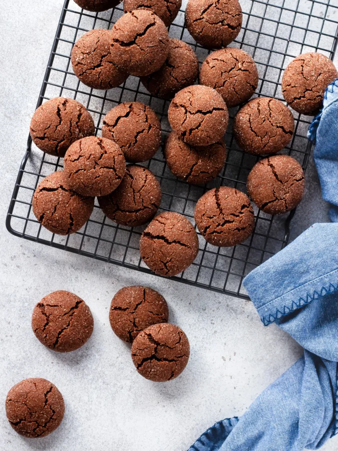 chocolate sugar cookies